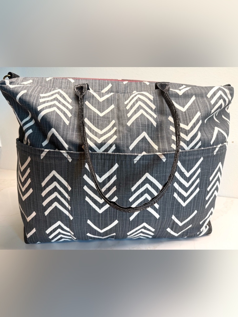 Rebekah Scott Elizabeth Weekender Travel Bag Black Spearhead & Silence Lining - Picture 5 of 10